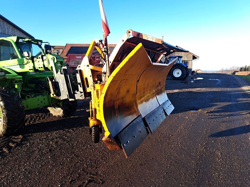 Hydrac Schneepflug 270