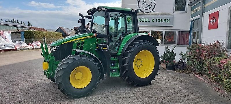 John Deere 6120M + 623R Frontlader