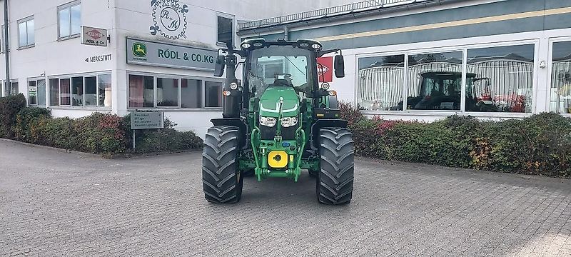 John Deere 6120M + 623R Frontlader