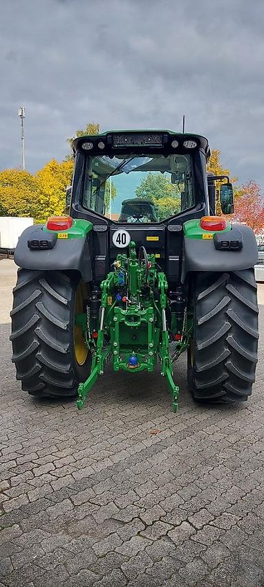 John Deere 6120M + 623R Frontlader