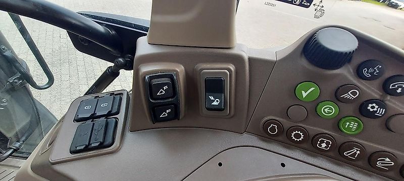 John Deere 6120M + 623R Frontlader