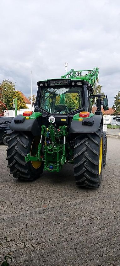 John Deere 6120M + 623R Frontlader