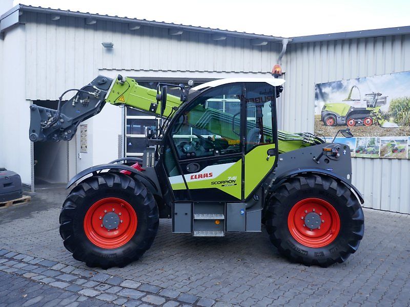 Claas Scorpion 741 VP