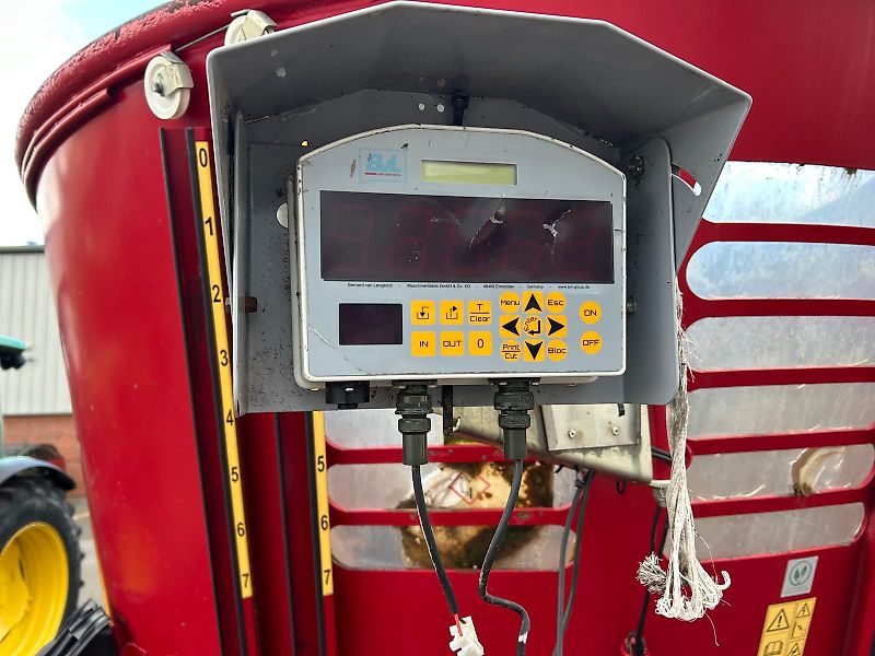 BvL 18-2S V-Mix Diet Feeder