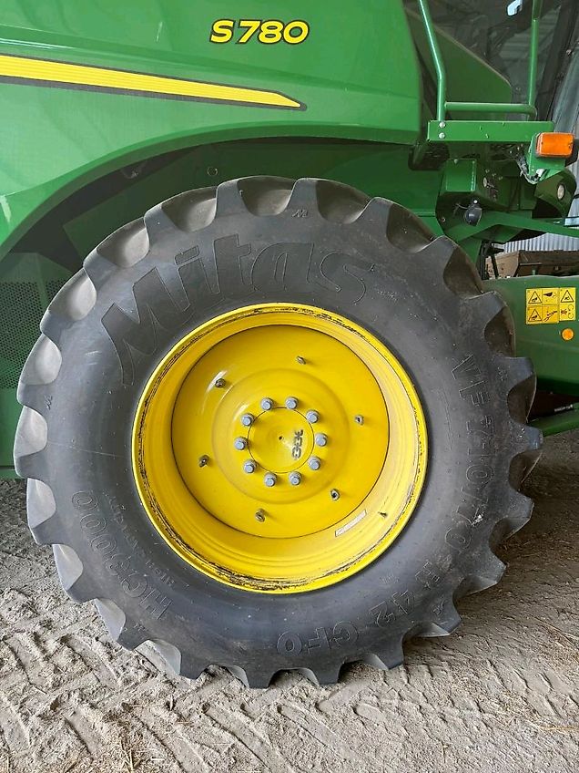 John Deere S 780