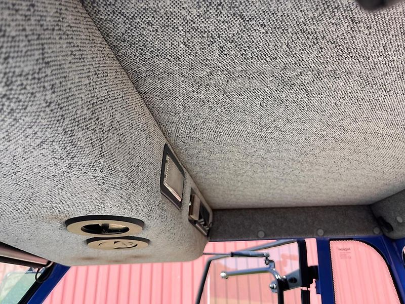 Iseki Iseki TM 3215 AHLK Kommunaltraktor Schlepper Winterdienst Traktor