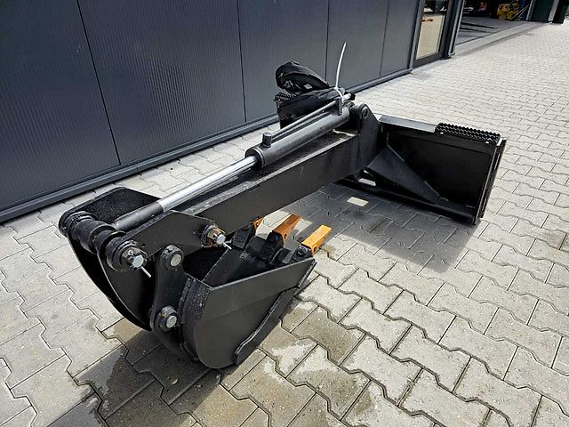 Rhino-cross Backhoe arm