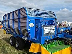 Zamet Mähladewagen / Green forage mower / Remorque autochargeuse / Autocaricante / Remolque autocargador con segadora de cilindros / Самозагружающийся прицеп с косилкой / Przyczepa samozaładowcza z kosiarką bębnową T635/3
