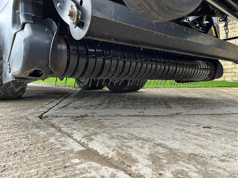 New Holland Agriculture New Holland BB1290 Plus Square Baler For Sale