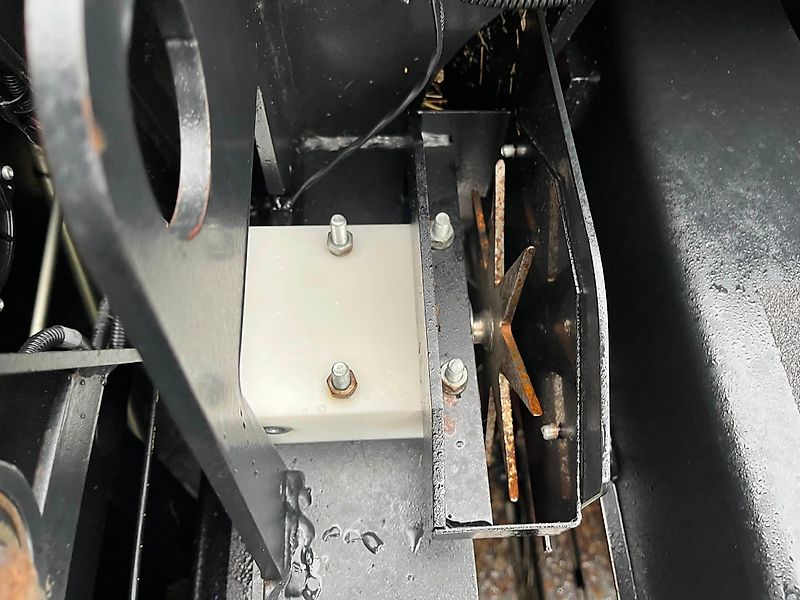 New Holland Agriculture New Holland BB1290 Plus Square Baler For Sale