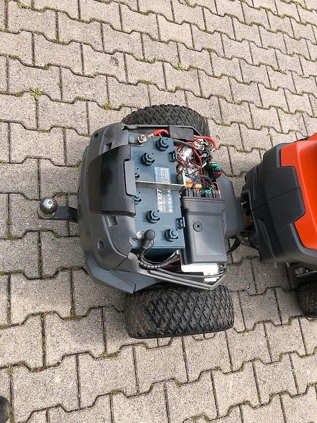 Husqvarna Rider Battery