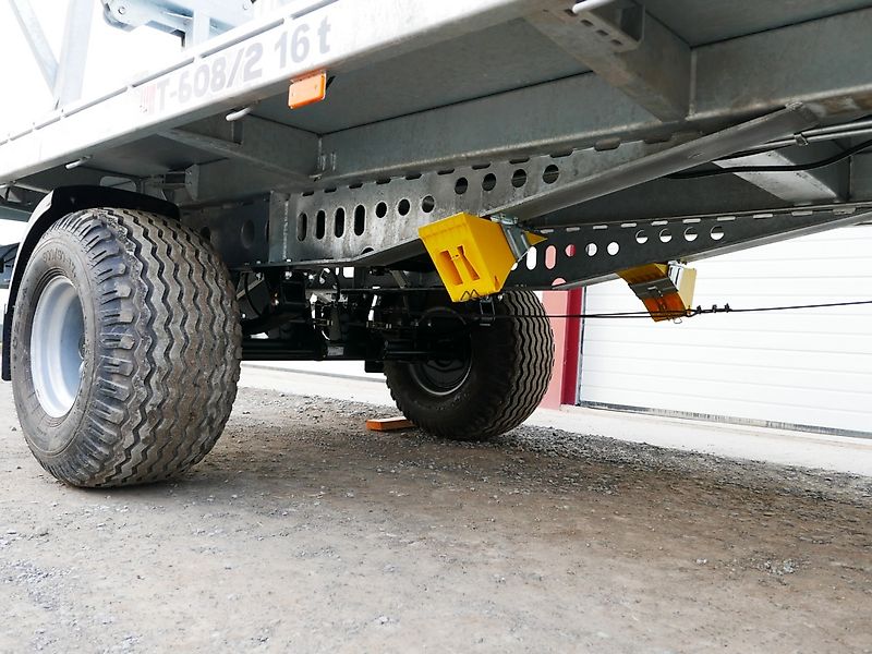 CynkoMet Ballenwagen BW 16 t H2 (Hydraulische Ladungssicherung) Strohwagen