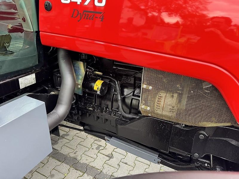 Massey Ferguson 5470 Dyna-4