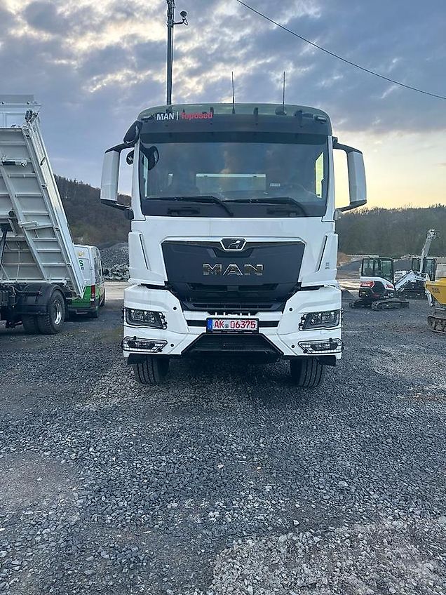 MAN TGS 26510 3 Achser zu vermieten