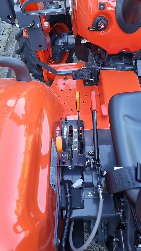 Kubota L1-382 H Frontlader