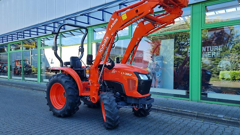Kubota L1-382 H Frontlader