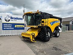 New Holland CX 820