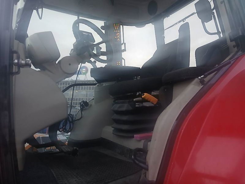 Massey Ferguson 6718S Dyna 6