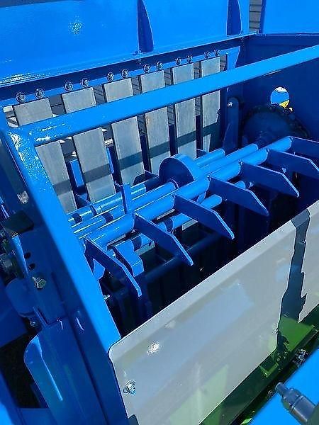 Zamet Mähladewagen / Green forage mower / Remorque autochargeuse / Autocaricante / Самозагружающийся прицеп с косилкой / Przyczepa samozaładowcza z kosiarką bębnową T635/1