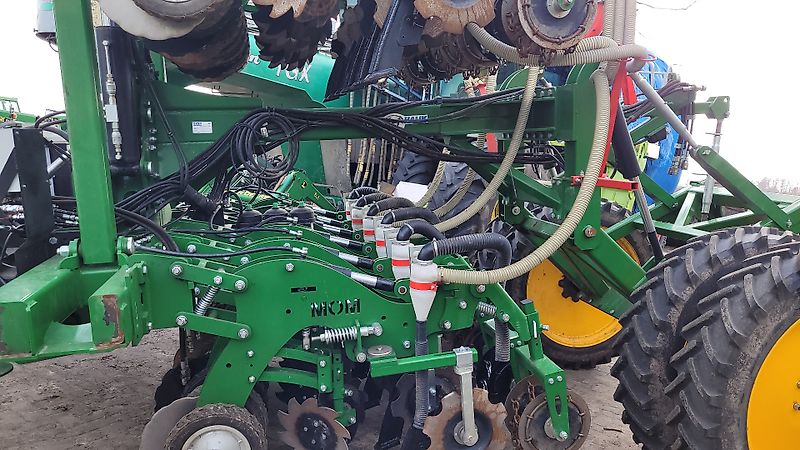 Kverneland Accord Grimme Matrix 1200 + MOM + Horsch Partner FT 1600