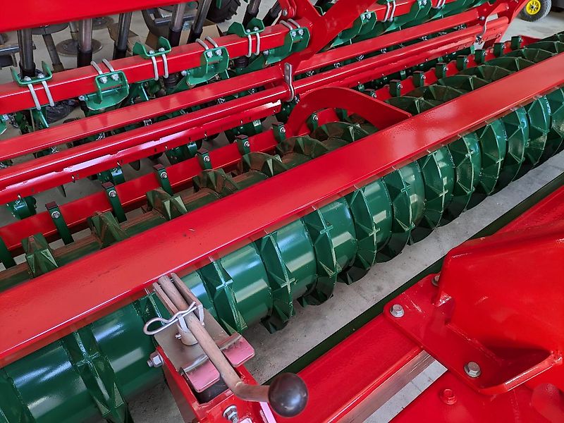AGRO-MASZ ANA30 + SN301, Kreiselegge + Sämaschine, 20 Reihen