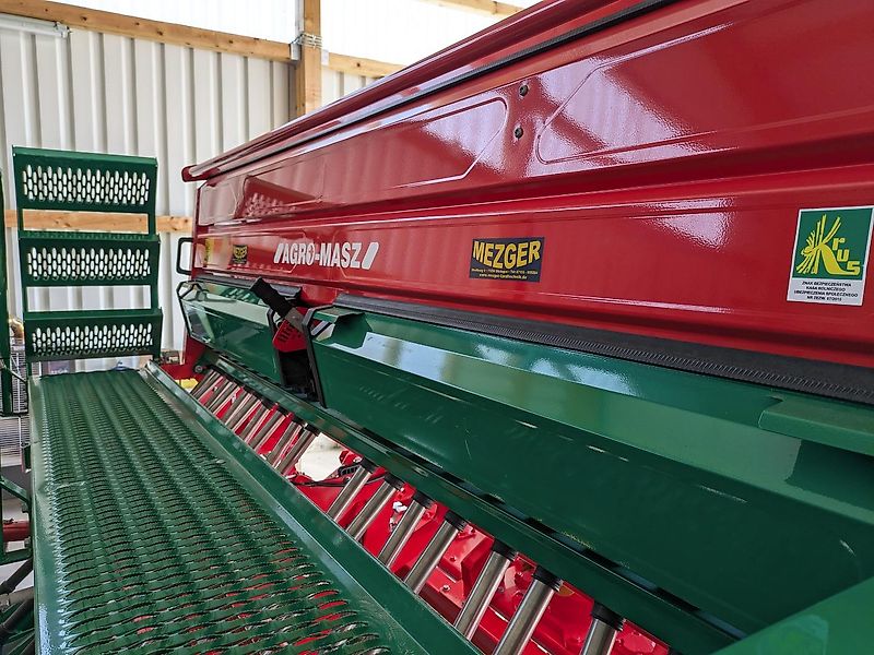AGRO-MASZ ANA30 + SN301, Kreiselegge + Sämaschine, 20 Reihen