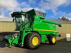 John Deere T560i