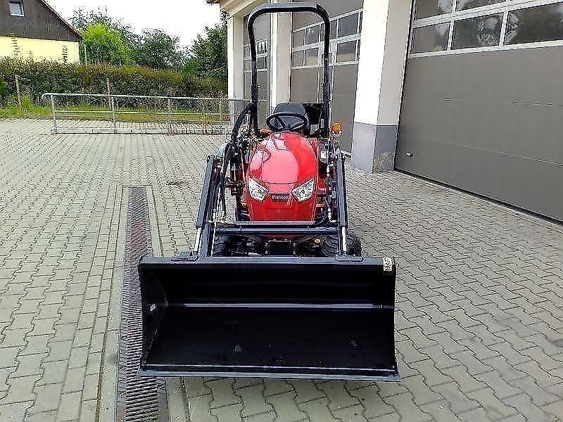 Branson 1905 H mit Frontlader BL 90
