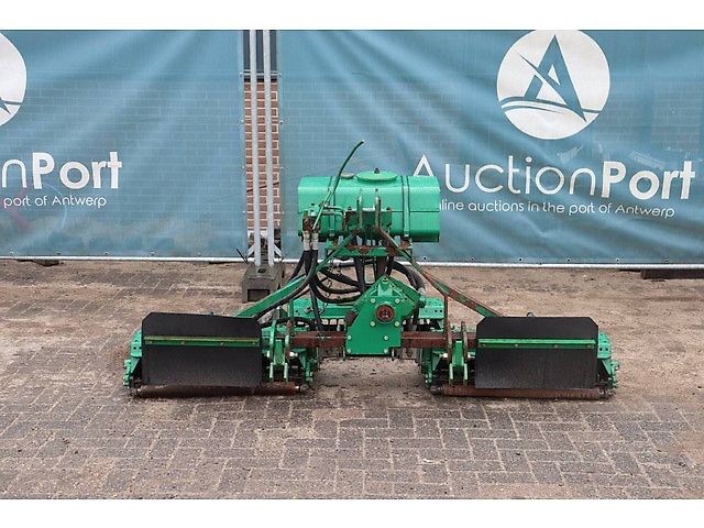 Ransomes Mounted 214 Verticut