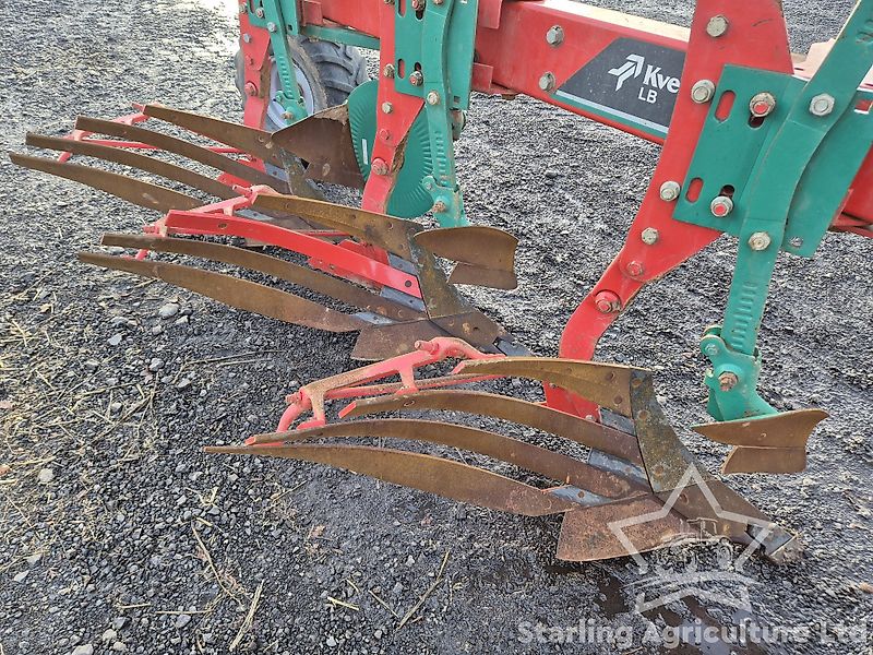 Kverneland LB85 6F (5+1) Plough and Packomat
