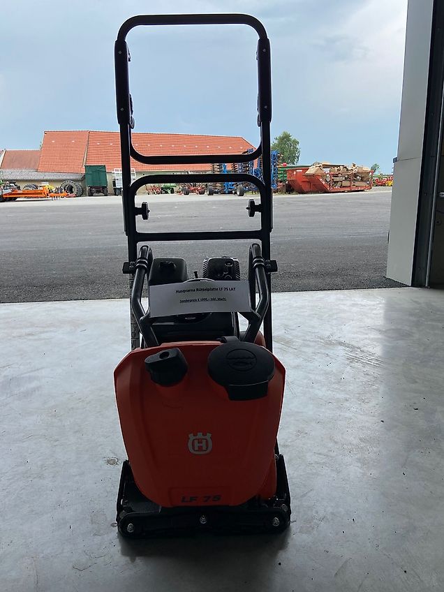 Husqvarna LF 75 LAT Rüttelplatte mit 420 mm Plat