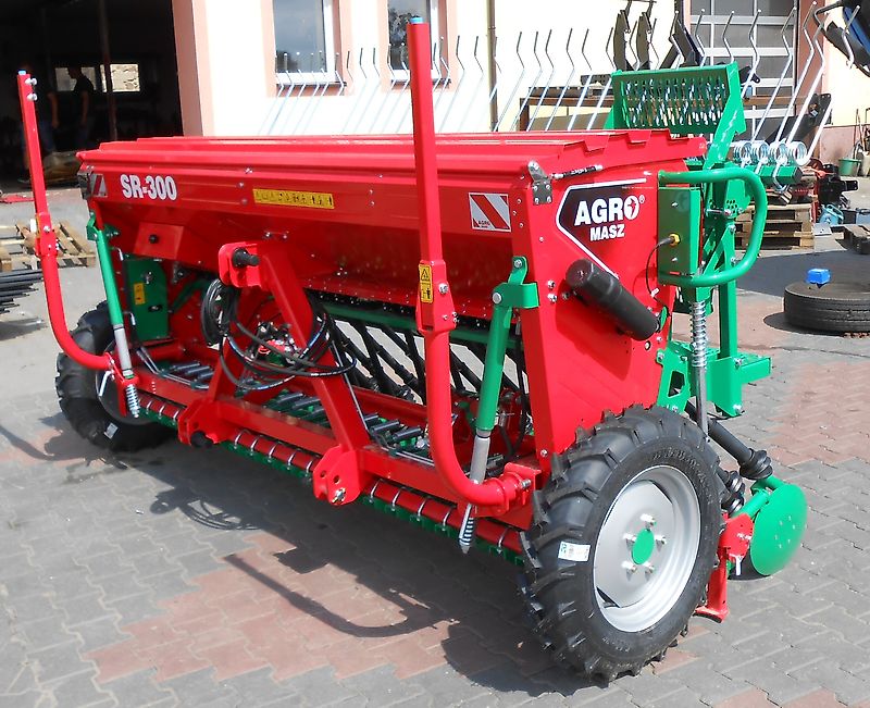 AGRO-MASZ Drillmaschine SR-300 / Seed drill/ Siewnik rzędowy SR-300 / Sembradora en línea SR-300