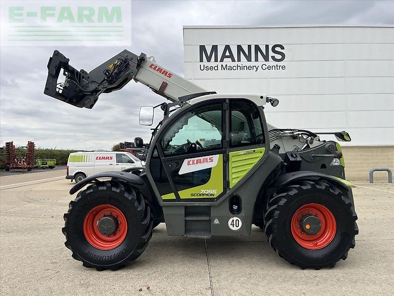 Claas SCORPION 7055