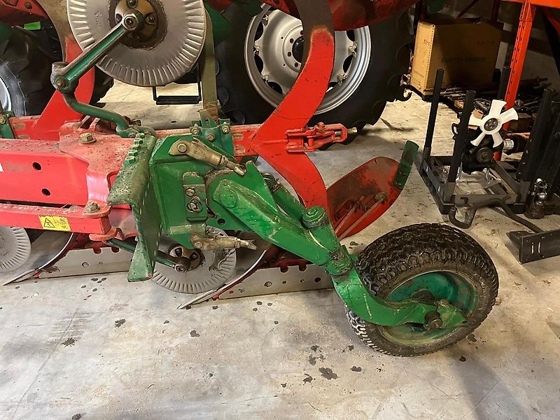 Kverneland EG 100-300 5 schaar