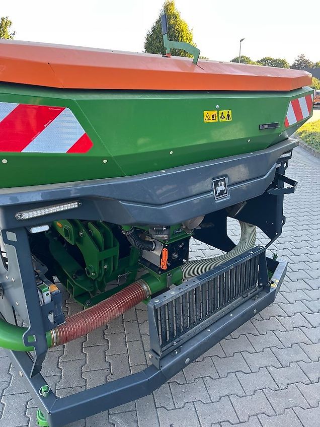 Amazone Amazone Avant 3002 Säschine/ Fronttank Ftender 1600/ Precea 3000-1 Maisleger