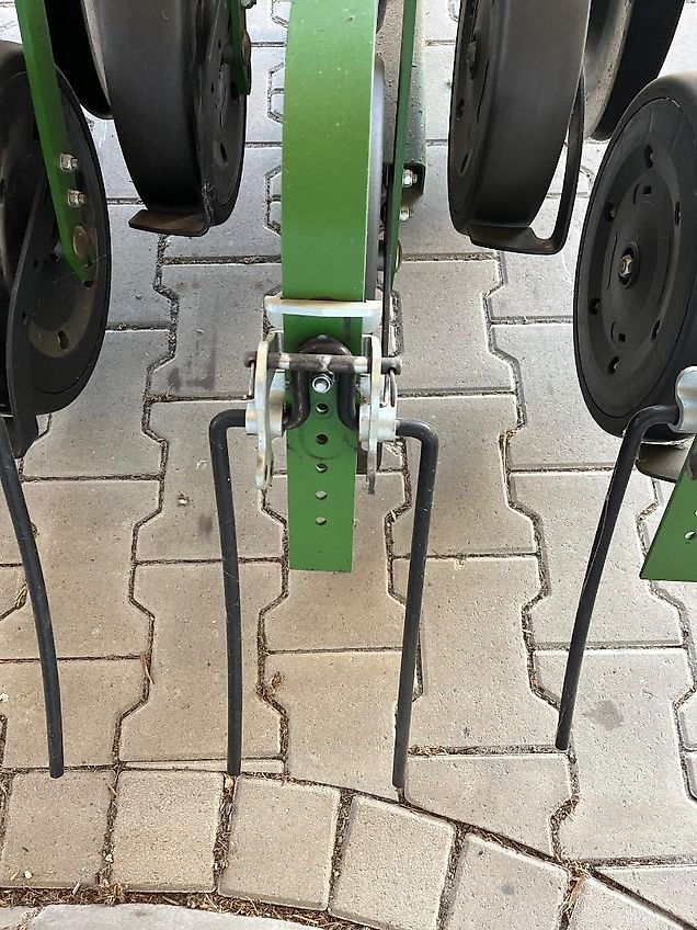 Amazone Amazone Avant 3002 Säschine/ Fronttank Ftender 1600/ Precea 3000-1 Maisleger