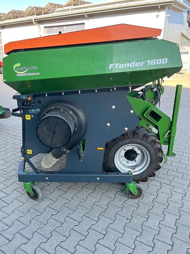 Amazone Amazone Avant 3002 Säschine/ Fronttank Ftender 1600/ Precea 3000-1 Maisleger