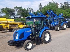 New Holland Boomer 35