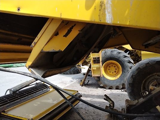 New Holland TX63 - TX65