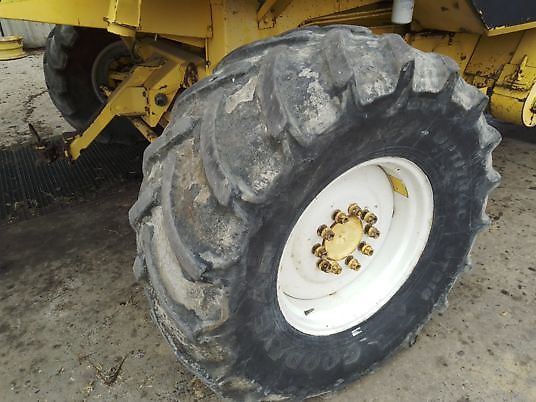 New Holland TX63 - TX65