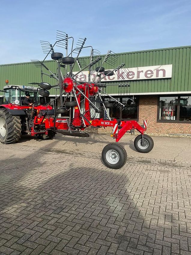 Massey Ferguson Schwader RK 802 TRC