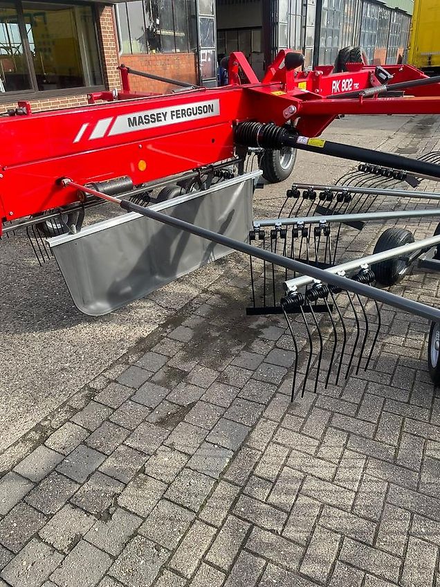 Massey Ferguson Schwader RK 802 TRC
