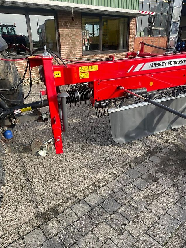 Massey Ferguson Schwader RK 802 TRC