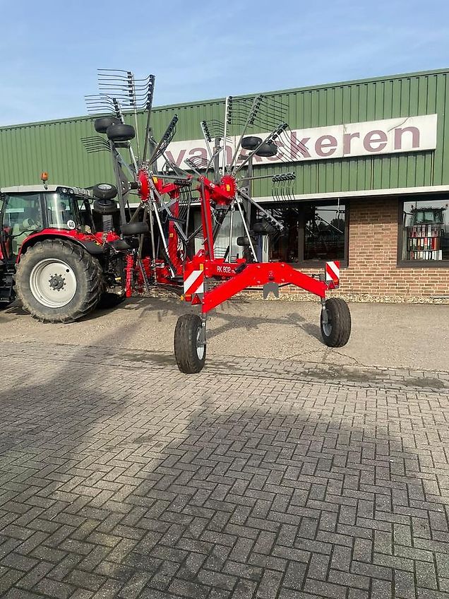 Massey Ferguson Schwader RK 802 TRC