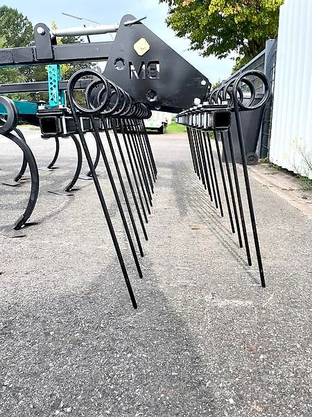 BM Maschinenbau Flach Grubber mit Striegel für besonders schonende Bodenbearbeitung Bio/ Öko
