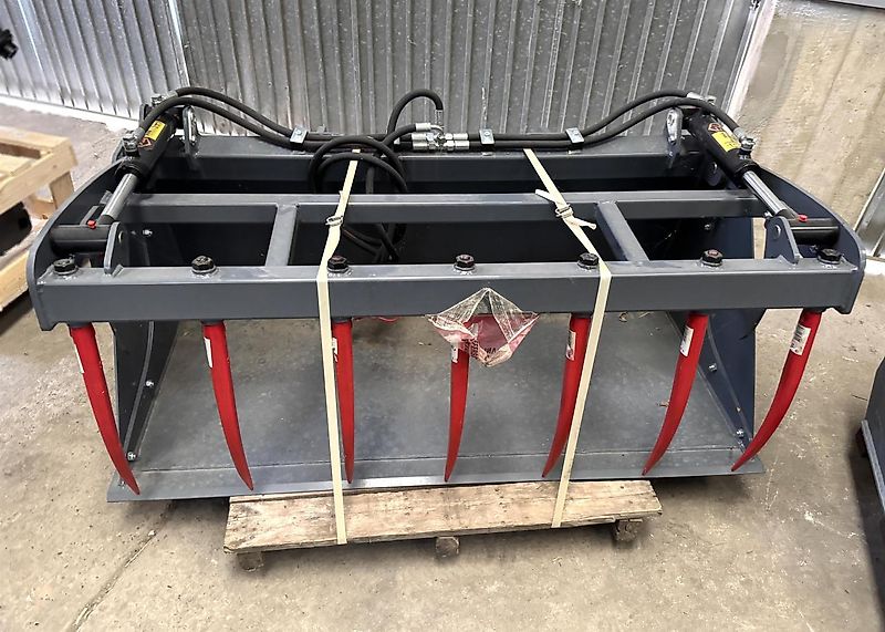 Eurotrac KROKOSCHAUFEL MINI 150 W11 Aufnahme