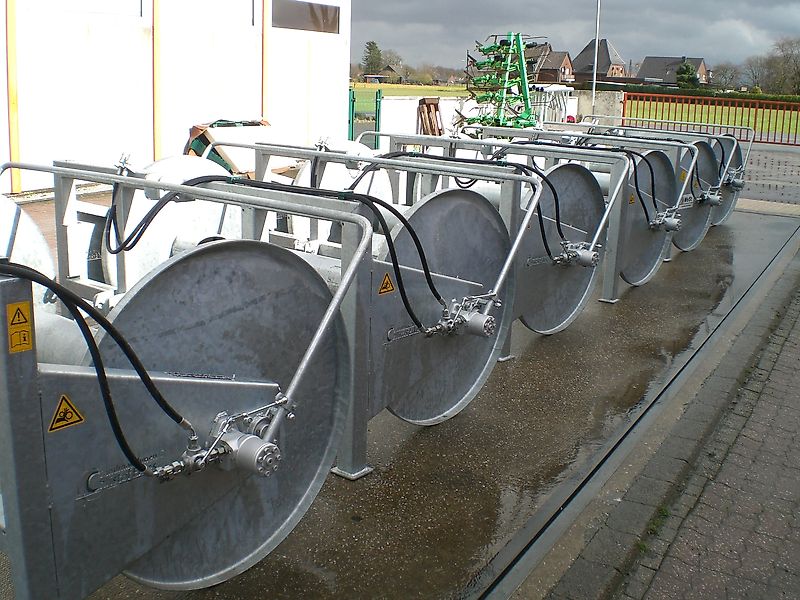 Schlauchhaspel mit hydraulischem Antrieb verzinkt Eigenbau in allen Größen möglich