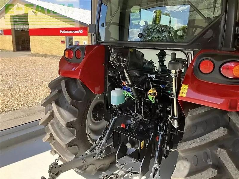 Case IH farmall 65a