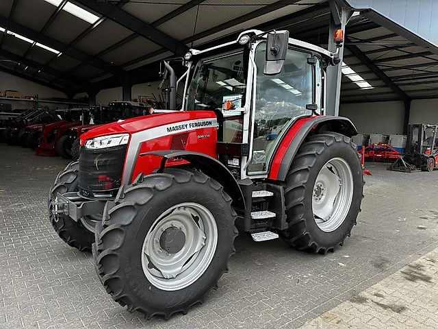 Massey Ferguson 5M.115 Dyna-4