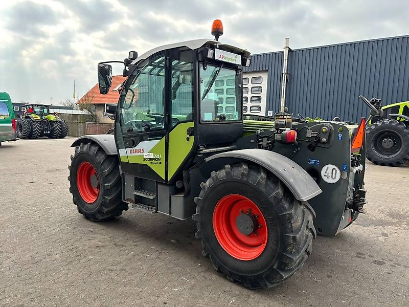 Claas Scorpion 741 Varipower